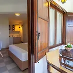 Maistrali Ξενοδοχείο με διαμερίσματα 3*