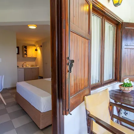 Maistrali Aparthotel 2*
