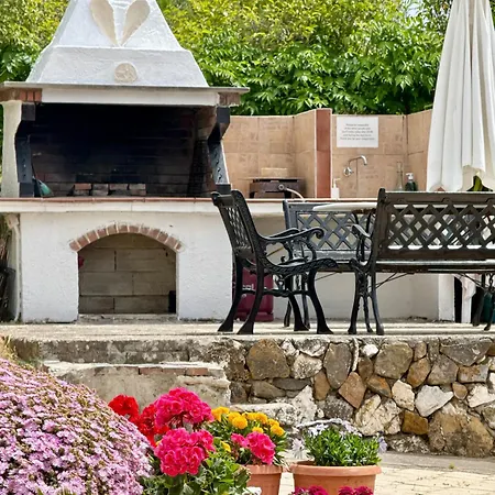Apart Otel Maistrali 2*