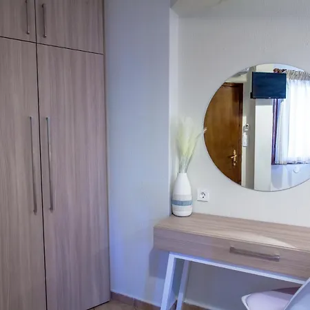 Maistrali Aparthotel 3*