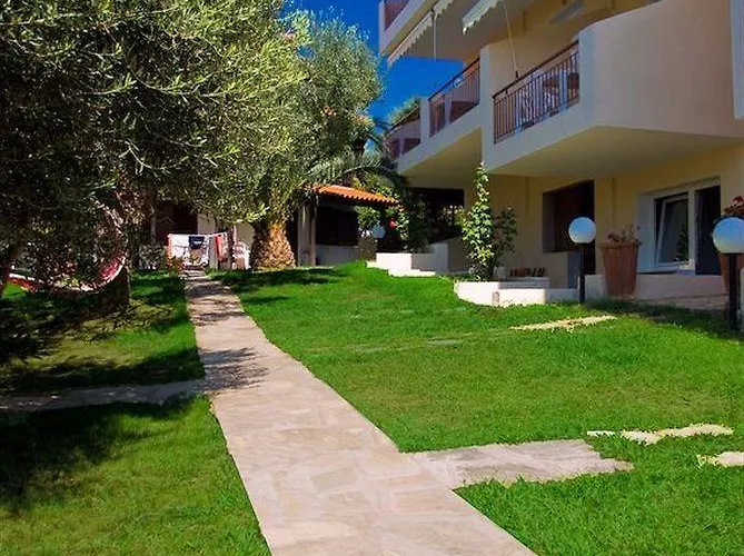 Maistrali Aparthotel Gerakini